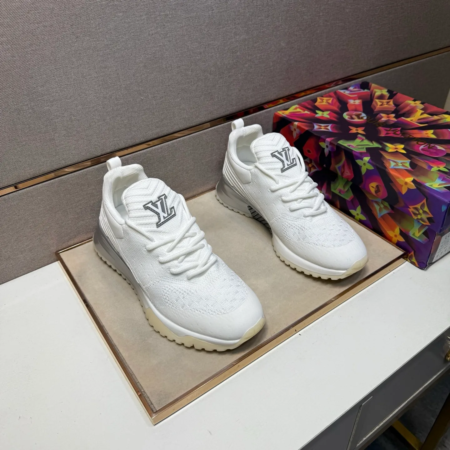 ⬛️Men's shoes 💰p480 [LV～] Men's casual shoes 2025z cabinet sales simultaneously 🔶Size: 38-44 #️⃣ 🔷4 colors🔜The upper is made of multi-material splicing➕Mesh lining, comfortable and breathable, sole: original comfortable and wear-resistant outsole, ⚠️real thing📱photographed🎬real thing is better📢📢📢